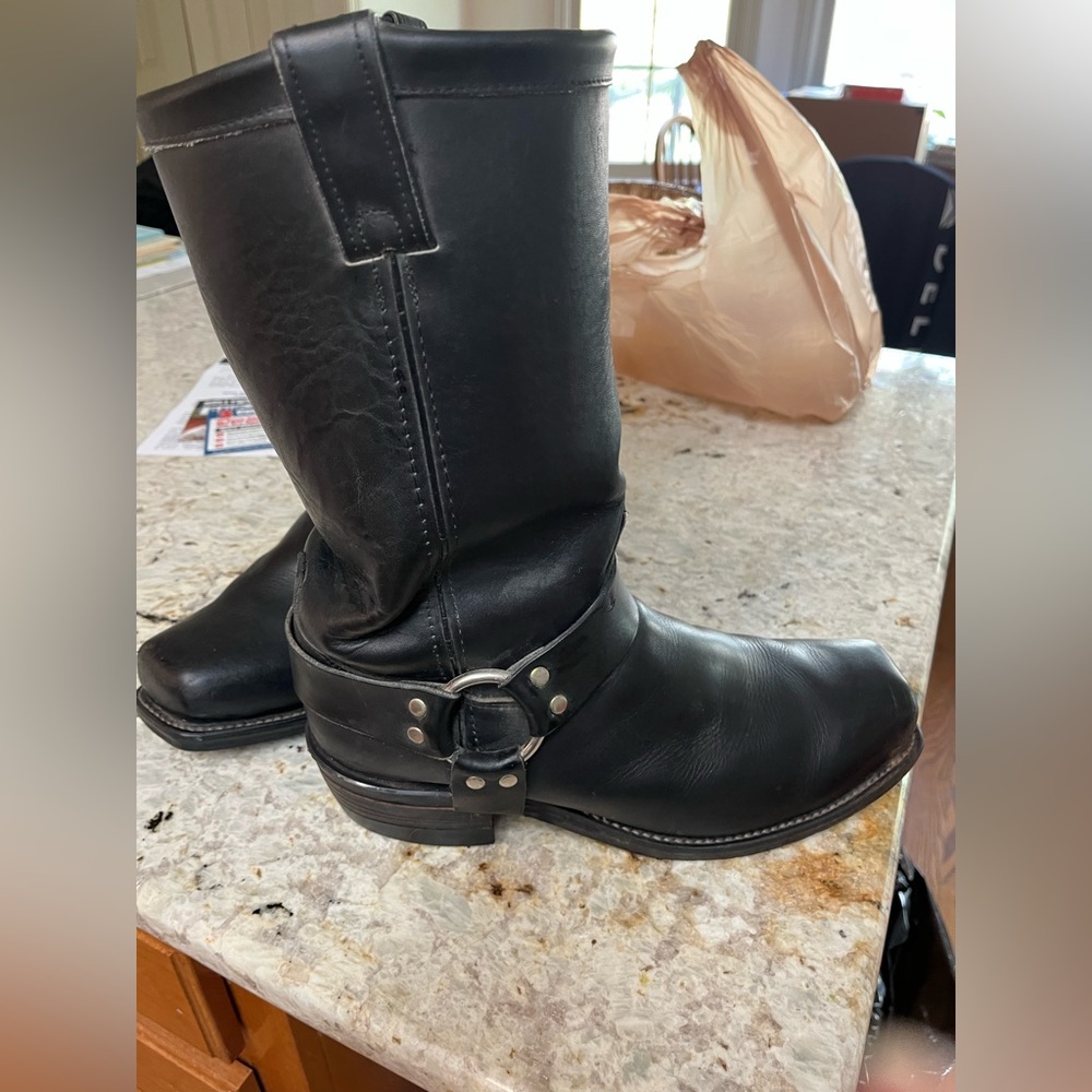 Men’s Chippewa 12" Snip Toe Odessa Harness Boot, Size 11 EE